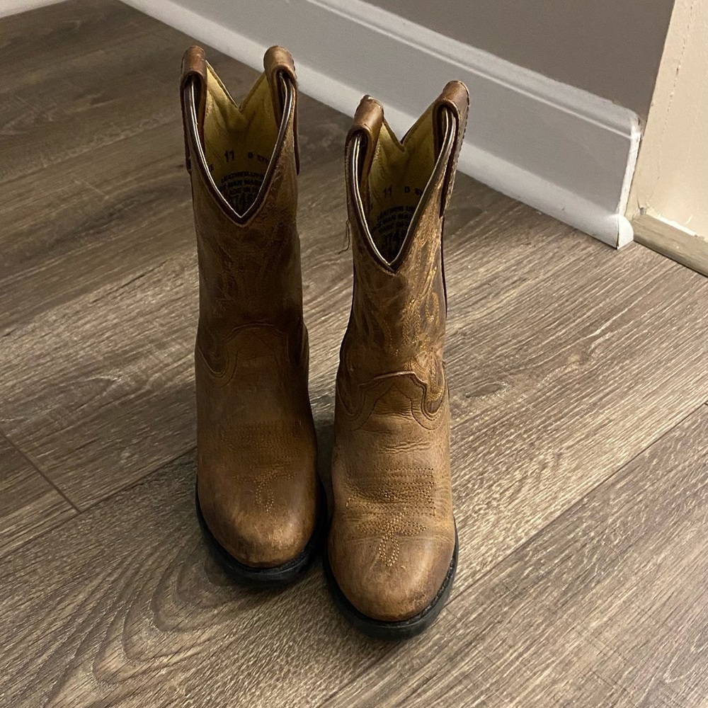 Size 11 toddler Cowboy Boots!